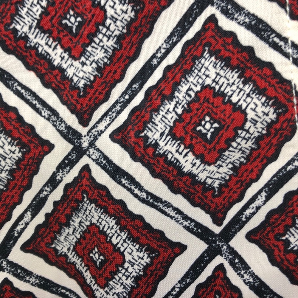 Gorgeous Diamond Pattern Romper - image 2